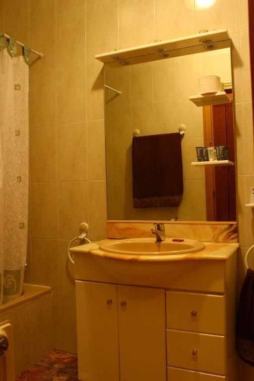 Residencial Los Robles Арройо-Фрио Номер фото