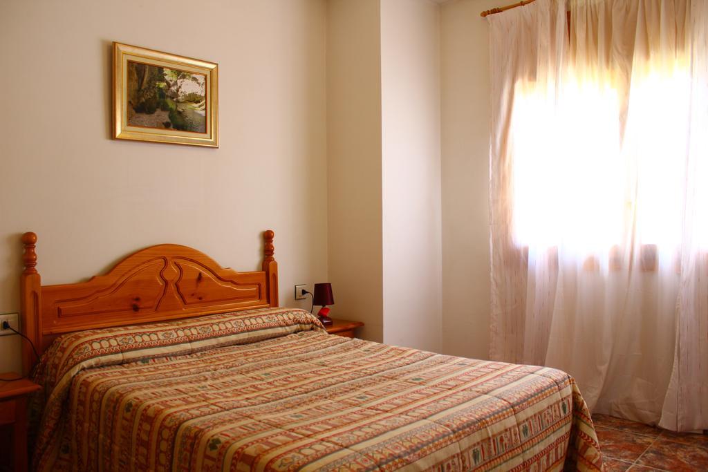 Residencial Los Robles Арройо-Фрио Номер фото